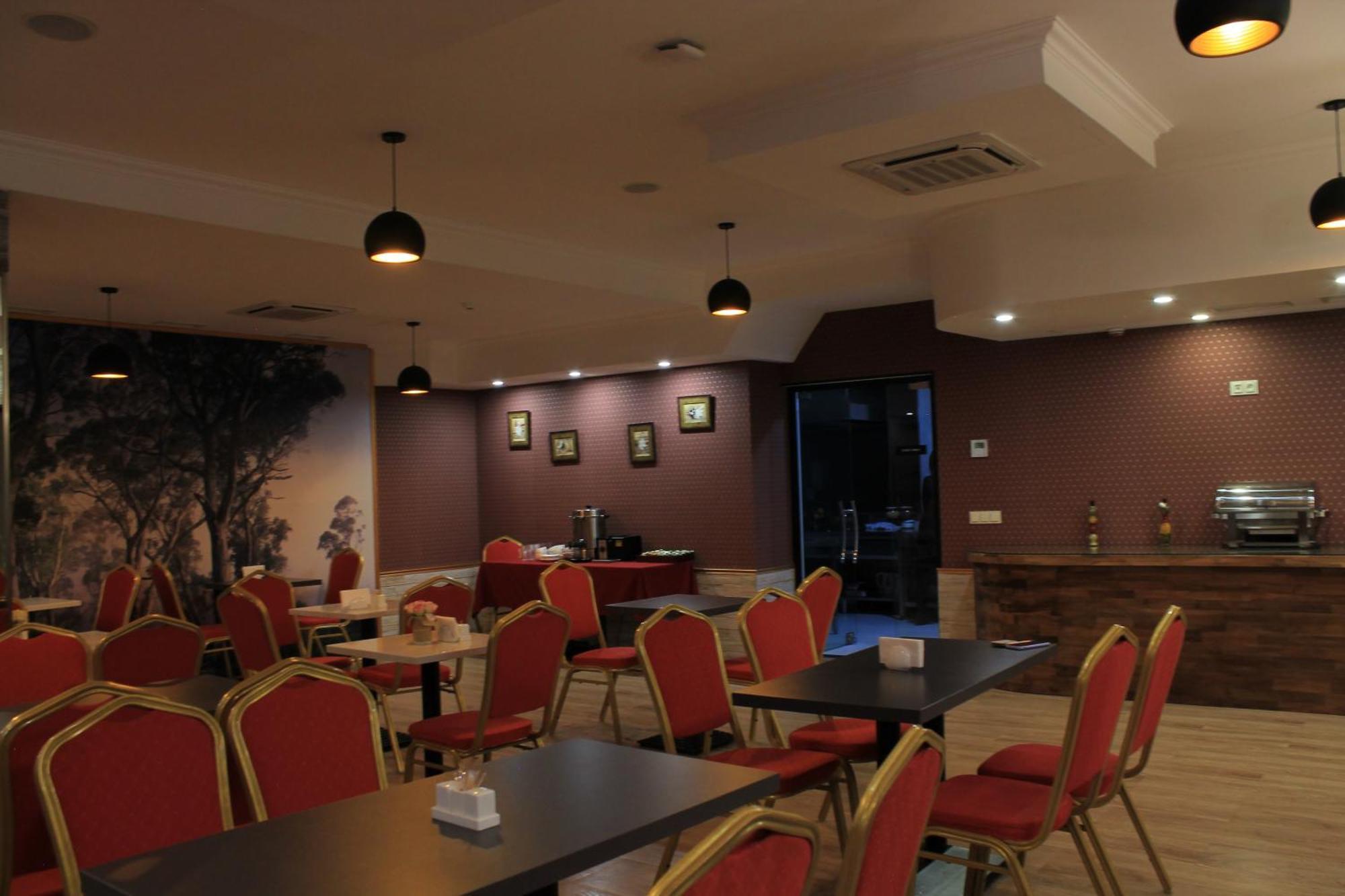 Redline Hotel Tiflis Exterior foto