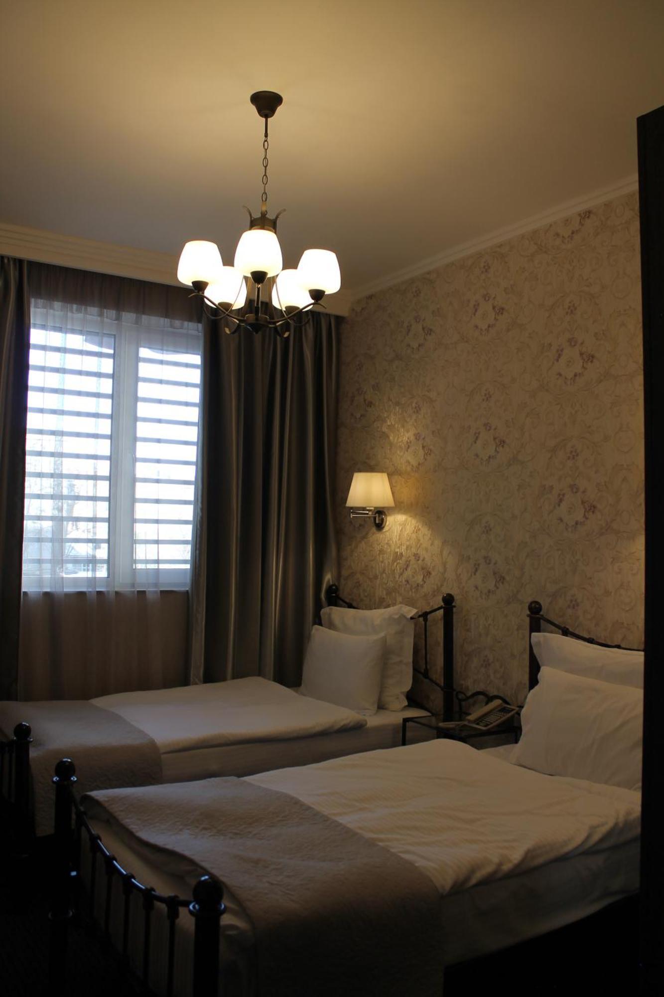 Redline Hotel Tiflis Exterior foto