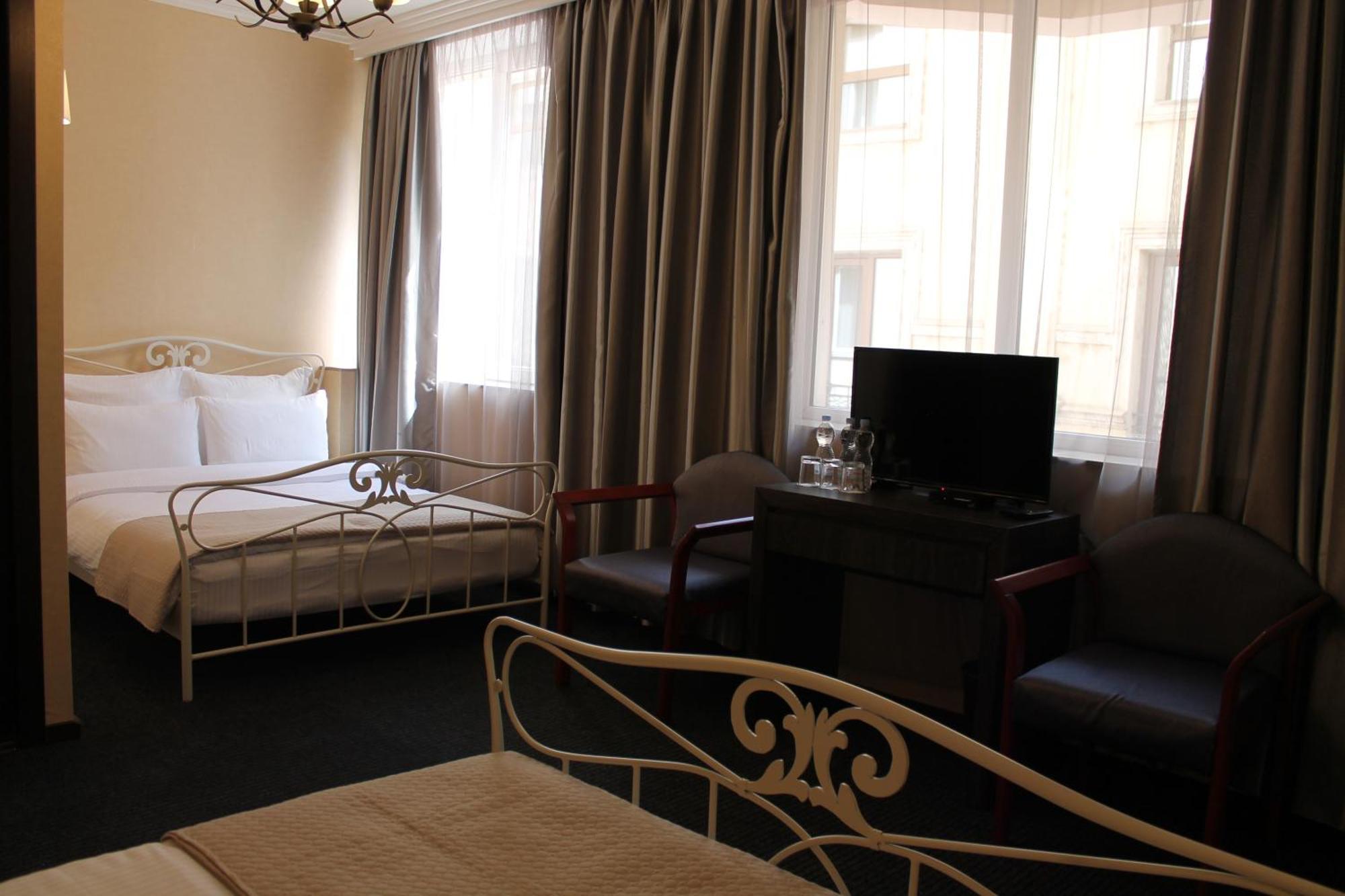 Redline Hotel Tiflis Exterior foto
